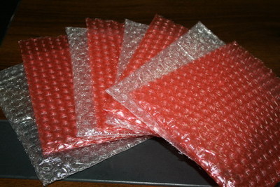 【供應(yīng)氣泡袋、紅色汽泡袋、氣泡膜復(fù)合珍珠棉制袋】?jī)r(jià)格,廠(chǎng)家,圖片,其他塑料包裝材料,廣州佳力包裝材料制品廠(chǎng)-